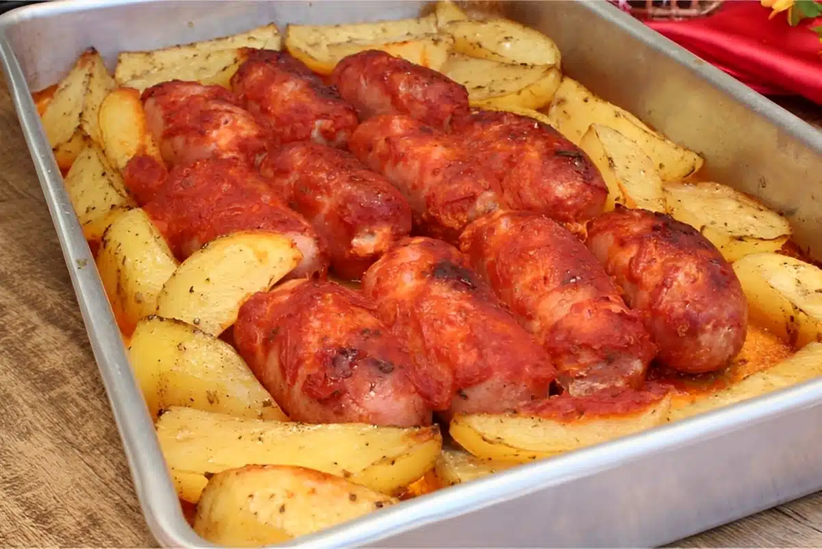 Linguiça assado com batata