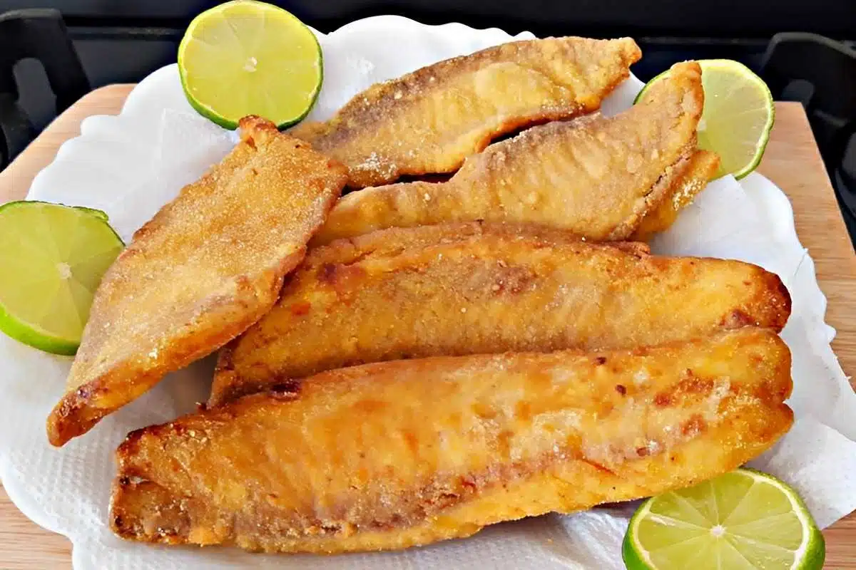 Peixe frito crocante