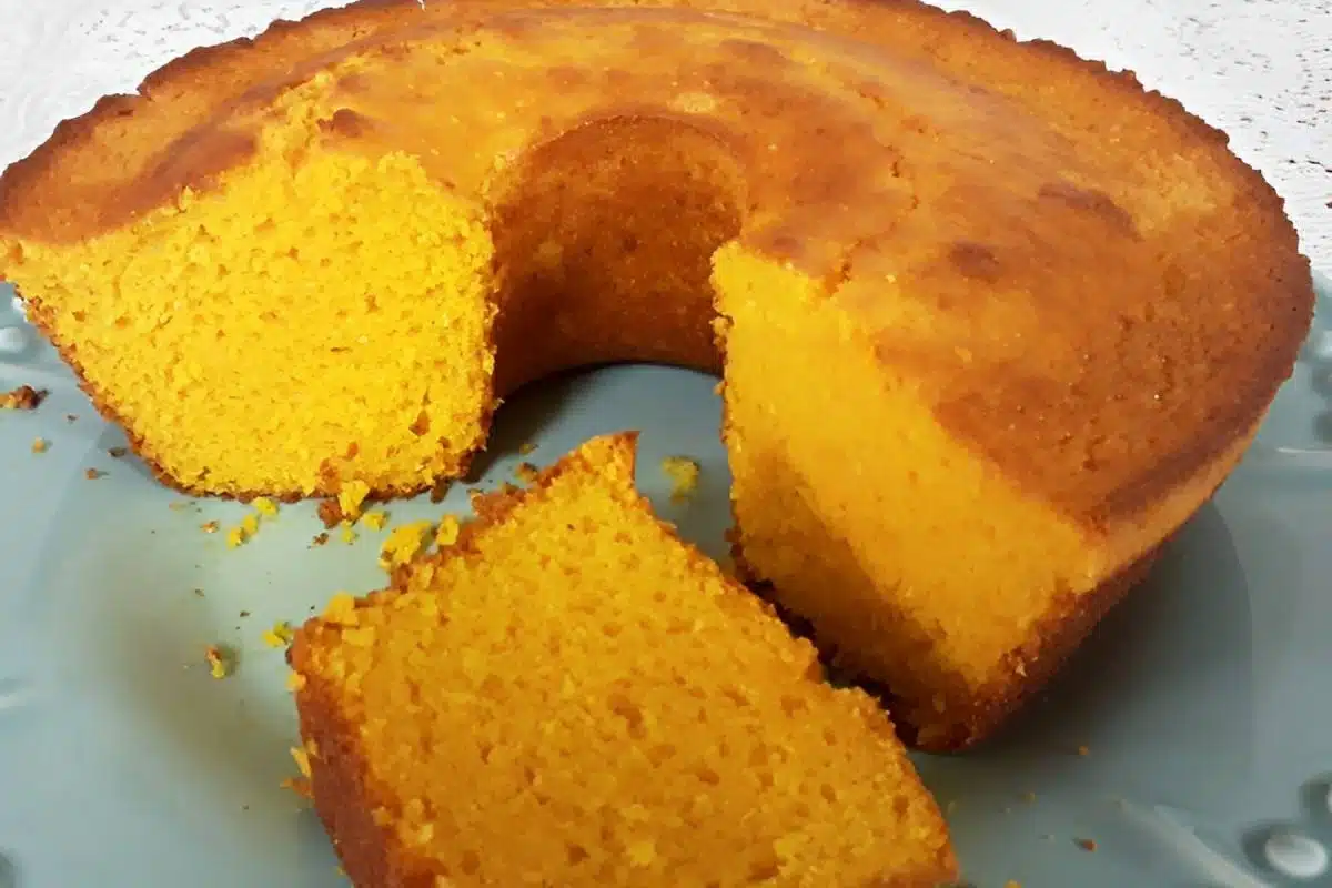 Bolo de abóbora com coco