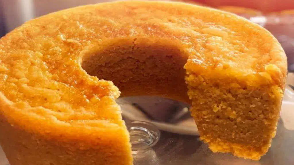 Bolo de abóbora com coco