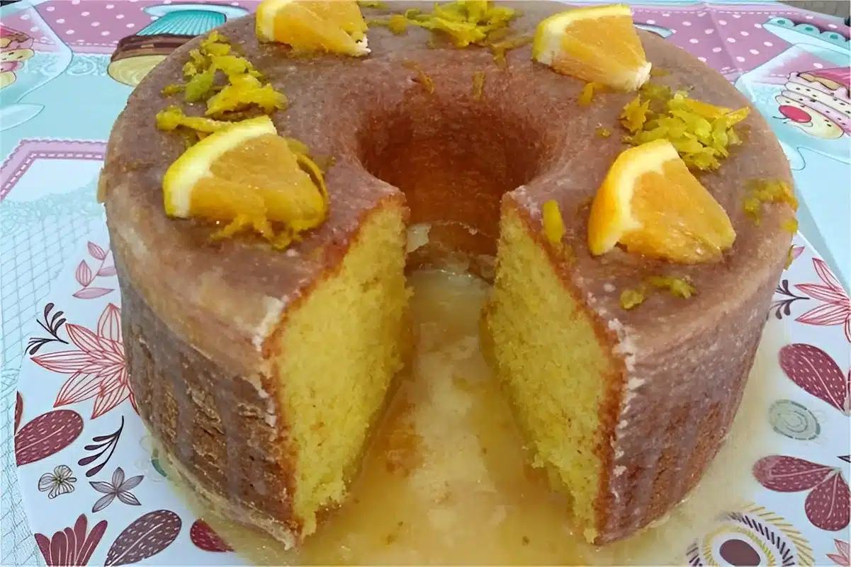 Bolo de laranja com casca