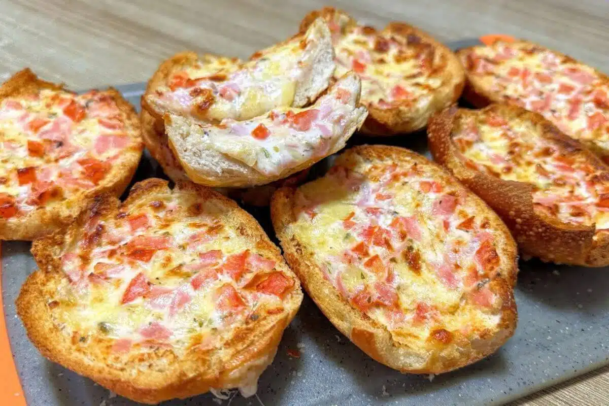 Lanche com pão amanhecido